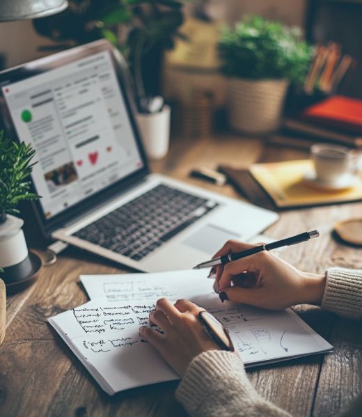 copywriter-working-creating-content-brands-social-media-strategy-engagement